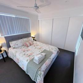 Deebing Height Partners Haven – hotel w mieście Loamside