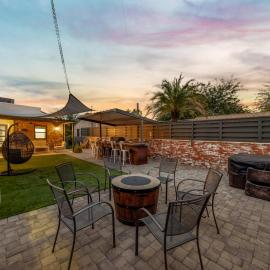 Sam Hughes, Casita, 1 BD 1 BA, Shared Yard