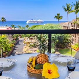 Kona Pacific E734: Penthouse Corner, Ocean Views