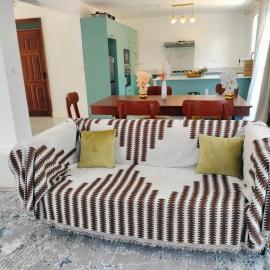 Prime Elgon View 5BR Family Home Private Secure, hotel en Eldoret