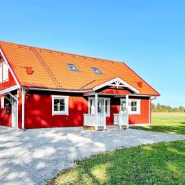 8 person holiday home in LÖTTORP-By Traum