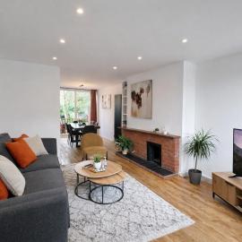 HollyTree - Family and Business Stay with parking, hotel in Cambridge