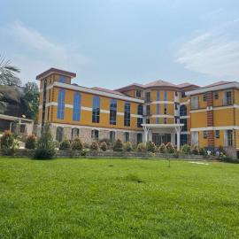 JW Kate Hotel & Conference Centre Kagadi, hotel u gradu Kagadi