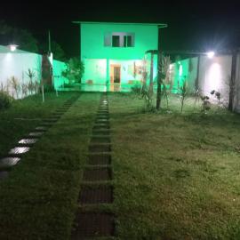 Aluguel de Casa em Aldeia no km 9,5 FDS e Temporada com Capacidade para até 15 pessoas, hotel u gradu Kamaražibe