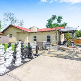 Checkmate and Chill-Inn、Elginのホテル