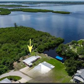 Harborview Haven Pet Friendly on Charlotte Harbor 1 exit from Airport