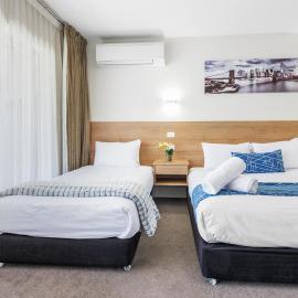Rainbow Motel Queanbeyan, hotel Queanbeyanben