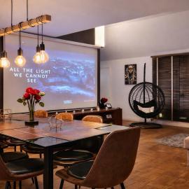 Luxury Loft Duplex Penthouse Of 190m2 & Free Parking !, hotell i Bryssel