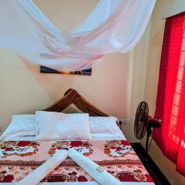 Eagle Nest lake Natron Lodge, hôtel à Mtowabaga