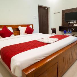 Shree Kandhan Living Homes