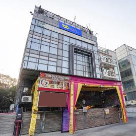 FabHotel Golden Eye Inn - Nehru Place Market
