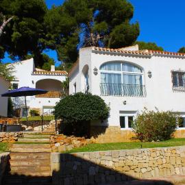 Family house 2 pools Cala Blanca