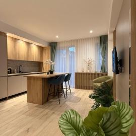 Cozy Collection Apartments Loft Suceava, viešbutis mieste Sučava