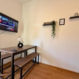 Bergglück - gemütliches Appartement am Traunsee: Altmünster şehrinde bir otel