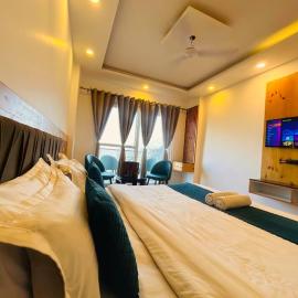Rock Pine View Cottage & Cafe, Mussoorie - blissful view from rooms