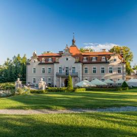 Hotel Zámek Berchtold, viešbutis mieste Kunice