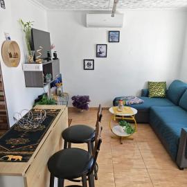 Bungalow feliz acepto mascotas, hotel in Torrevieja