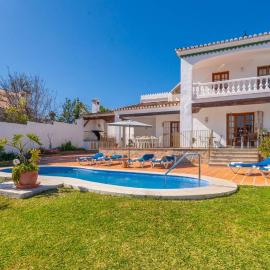 Villa Angeles Nerja by Ruralidays