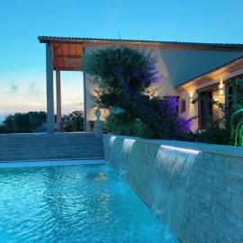 Villa Henri Marie l Chambre Pastel, Maritime, Soleil Levant, hotelli kohteessa Valdurenque