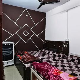 Adiyogi Guest House, hotel in Ujjain