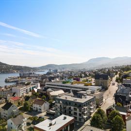 Modern Penthouse Apartment with City Views in Central Harstad