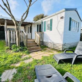 L'Albizia - 4-Person Cottage - Pool & Seaside, hotel in Talmont
