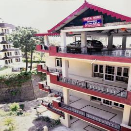 Sartaj Home Stay، فندق في Barog