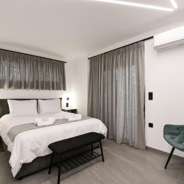 Preveza में, होटल La Boheme modern living