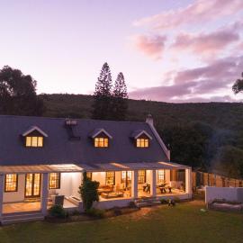 Brummer House - Living The Breede, hotelli kohteessa Malgas