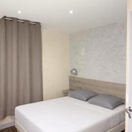 Viesnīca Hôtel de la gare pilsētā Malesherbes