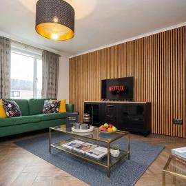 3BR Luxury Peebles Home - Free Parking - Near Glentress, hotel in Peebles
