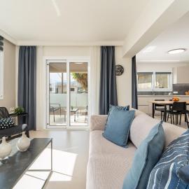 M P A Luxury Apartment Α2, hotel in Agios Nikolaos