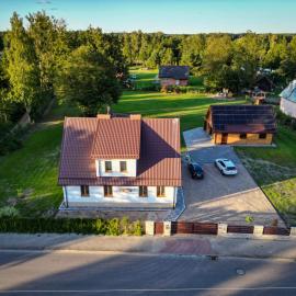 Pod Dębem Piasutno, Hotel in Piasutno