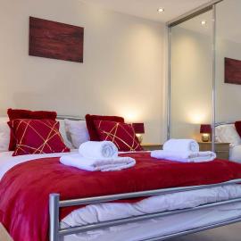 Wisteria House Nuneaton by Smart Corporate Stays