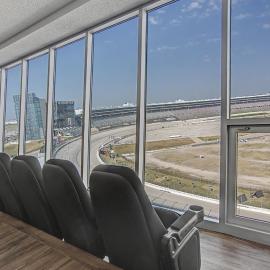 Shop & Dine: Fort Worth Condo w/ Racetrack Views!, hotel a Fort Worth