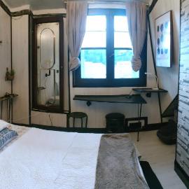 3 ch, 5 pers 1 bébé, cuisine équipée, clim, calme, cosy