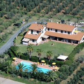 Le macine, Hotel in Fiorino