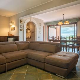 Chalet con vista e camino a 5minuti da Campo Felice, 2 camere, hotel in Rocca di Cambio