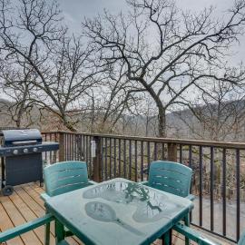 Pet-Friendly Lakefront Escape in Osage Beach