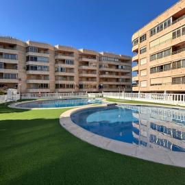 Apartamento completo en Santa Pola cerca de la playa, con piscina y parking