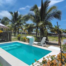 Casitas Blancas Bungalow, hotel in Caleta Grau