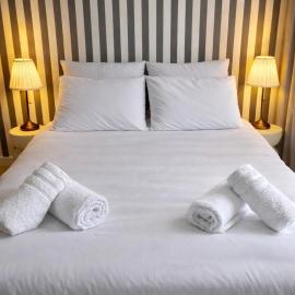 Studio proche Disney et Paris fibre, hotel en Pontault-Combault