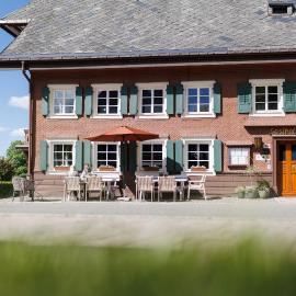 Boutiquehotel Ochsen، فندق في لينزكيرش