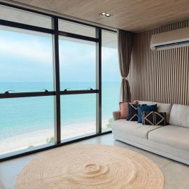 High Standard Premium Apartment Sea Front Balcony New Time 1207