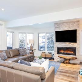Manitou Riverhouse 115 by AvantStay