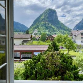 Hidden Gem close to Interlaken and Hiking, hotel en Wimmis