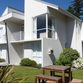 Opuke Crash Pad Methven - with mountain views., hotel a Methven