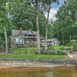 A Frame of Mind by AvantStay, hotel en Lake Norman of Catawba