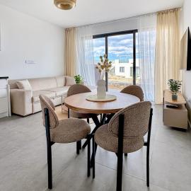 Kantara Beach Resort Apartment FeMa, hotel di Athalassa