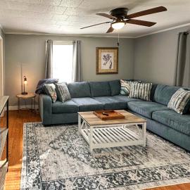 'The Vineyard House' - 2 Mi to Dtwn Mount Airy!